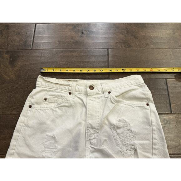Vintage Levis 550 Womens White Denim Distressed Shorts 31 Orange Tab Made In USA - Picture 11 of 12